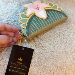 Our Universe Disney Mulan Comb Figural Coin Purse